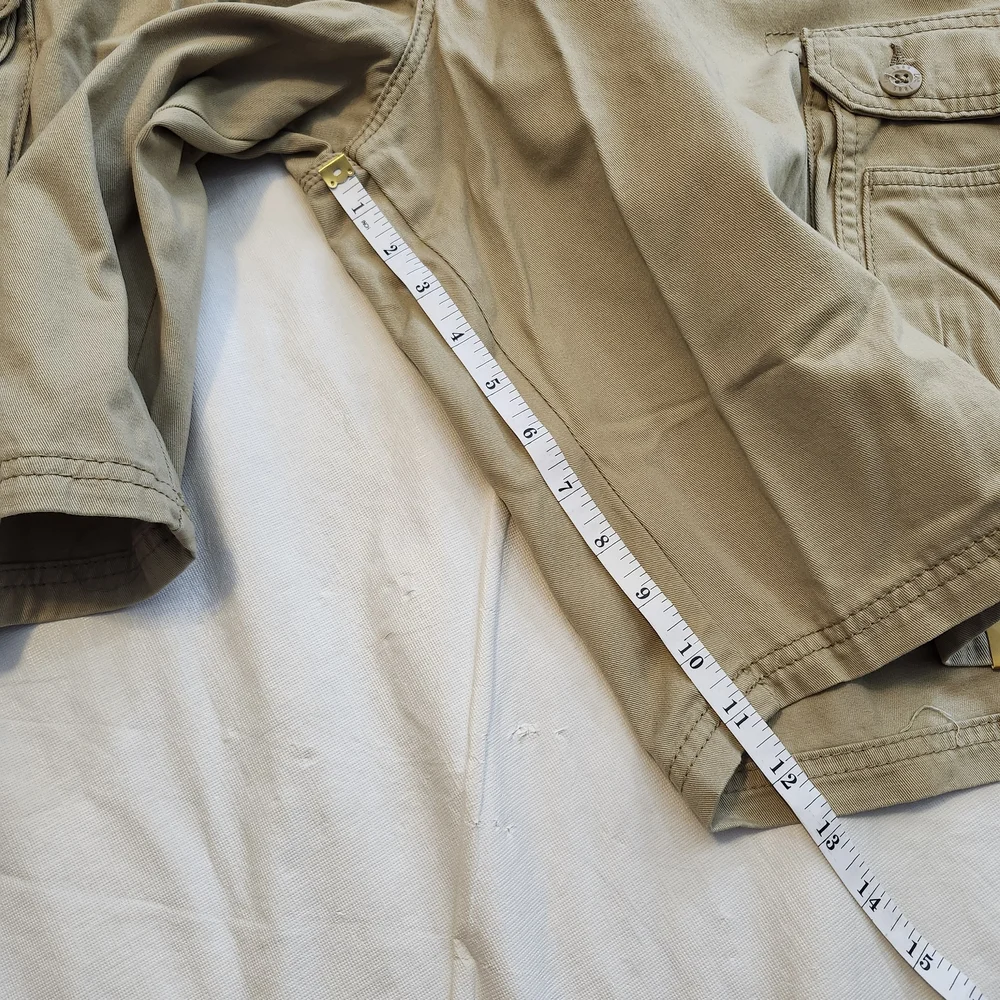 Lee Men's Beige Cargo Shorts